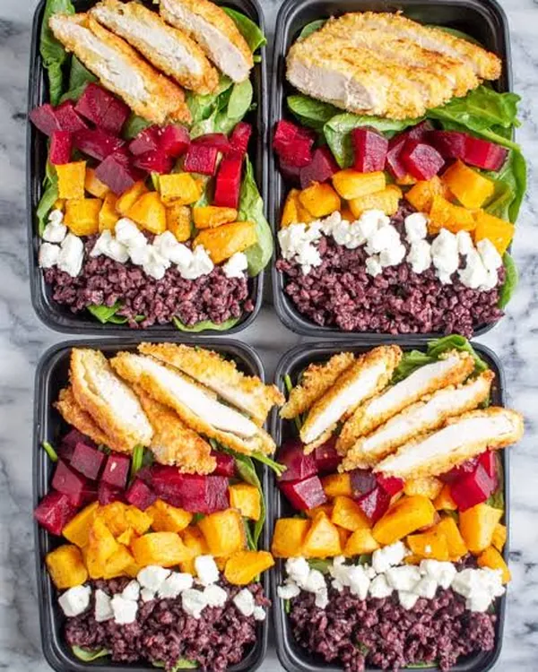 Sprød ovnbagt kylling og salat